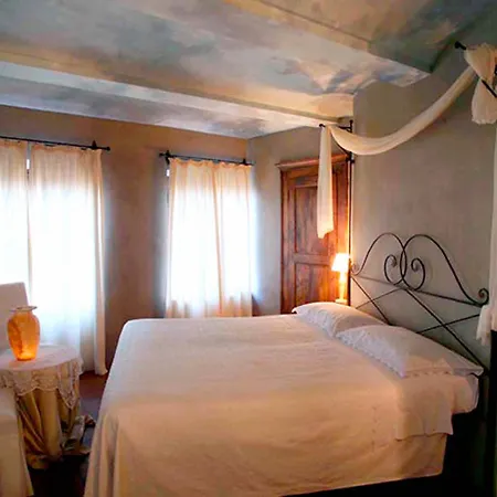 Dindina Vakantieboerderij Neviglie